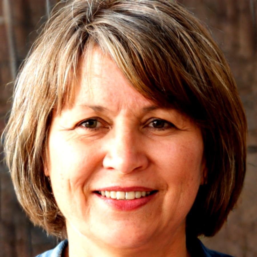 Portrait de Margaux Delestre, responsable recherche sectorielle